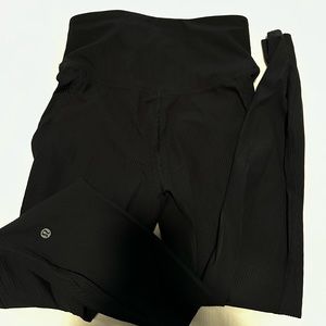 Black ribbed lululemon leggings
